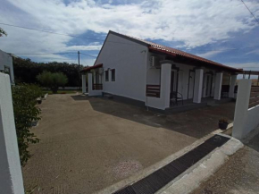 Vila. Dionysos